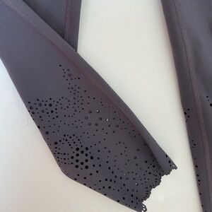 Women's Ideology violet/stone leggings perforated laser-cut design ankles size M